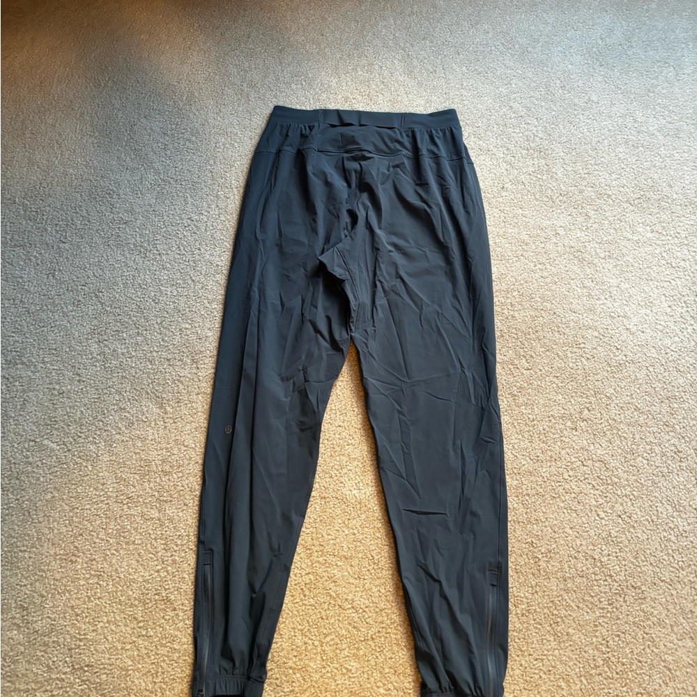Men’s lululemon surge jogger medium